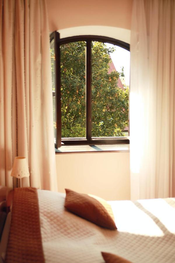 Hotel Dream Trnava Bagian luar foto