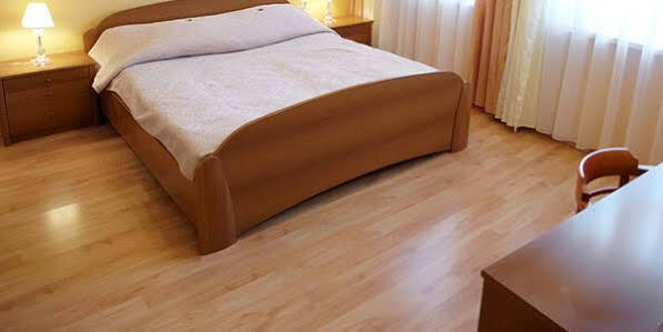 Hotel Dream Trnava Bagian luar foto